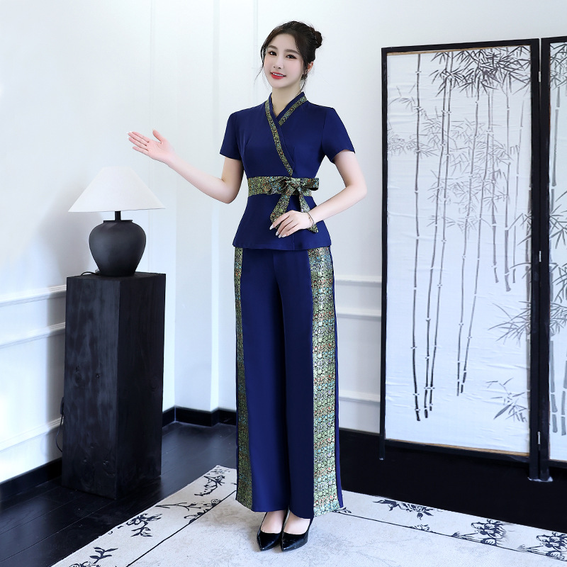 Wellness Spa With Massage - Tenue de travail pour technicienne de